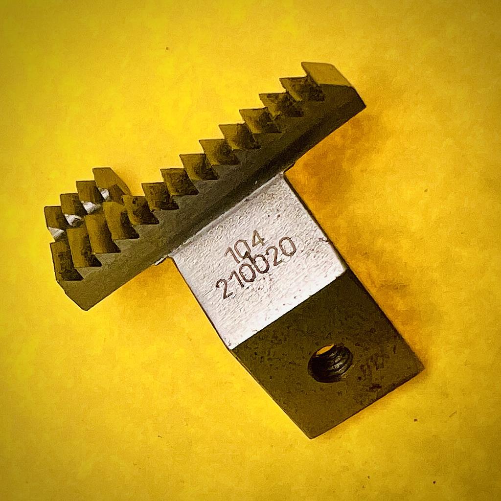 104210020 - TRANSPORTEUR